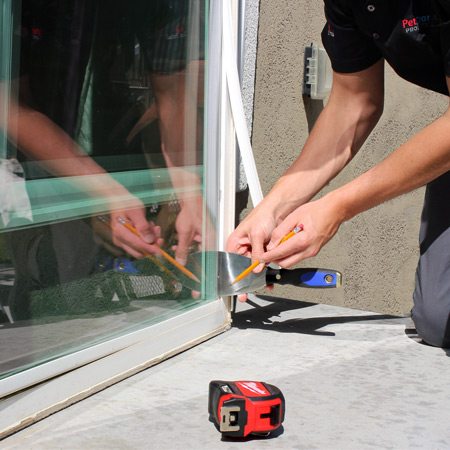 Measuring the window pane